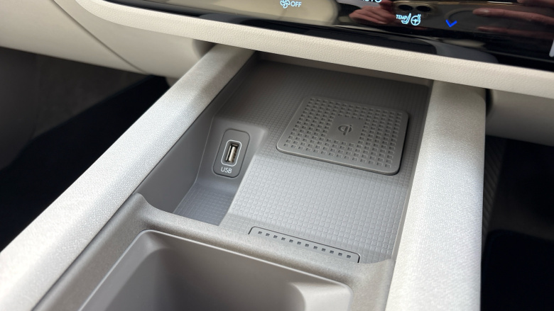 Hyundai IONIQ 6 239kW Ultimate 77kWh 4dr AWD Auto Electric Saloon